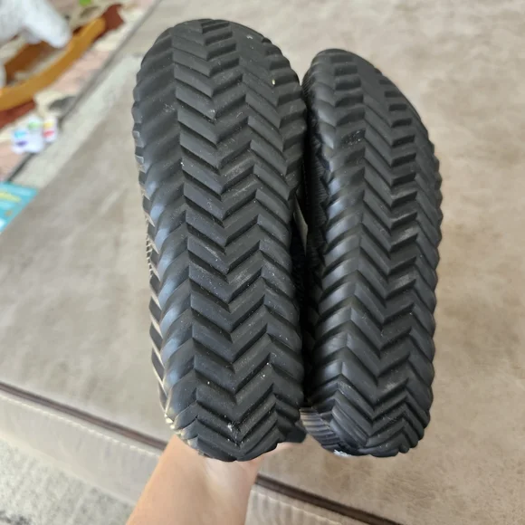 Sorel Ankle Boots in Black and Teal - Picture 7 of 8